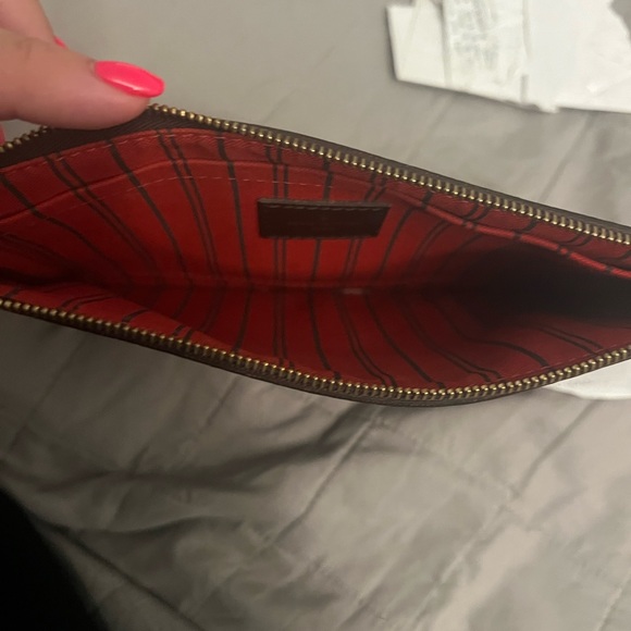 lv damier wristlet authentic - Picture 4 of 6